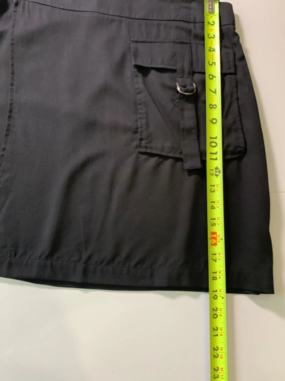 DKNY Black Cargo Wrap Mini Skirt Silver-Tone Detail/zippered closure Streetwear